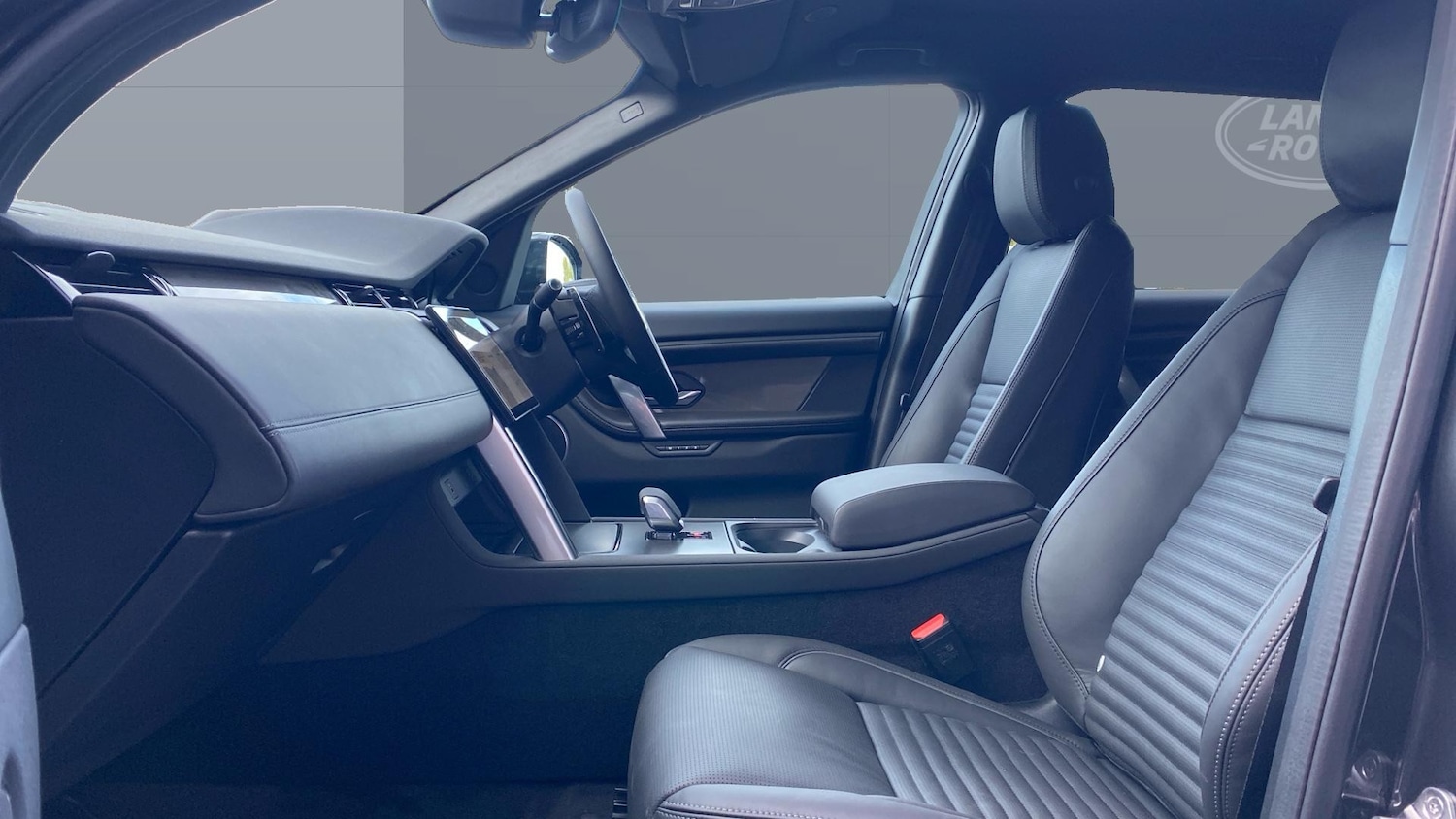 Used Land Rover Discovery Sport 2025 for sale - 77807005: Photo 3