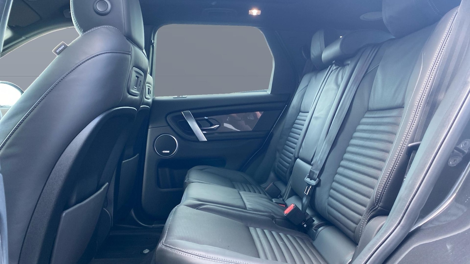 Used Land Rover Discovery Sport 2025 for sale - 77807005: Photo 4