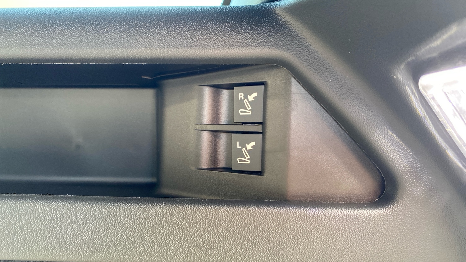 Used Land Rover Discovery Sport 2025 for sale - 77807005: Photo 40