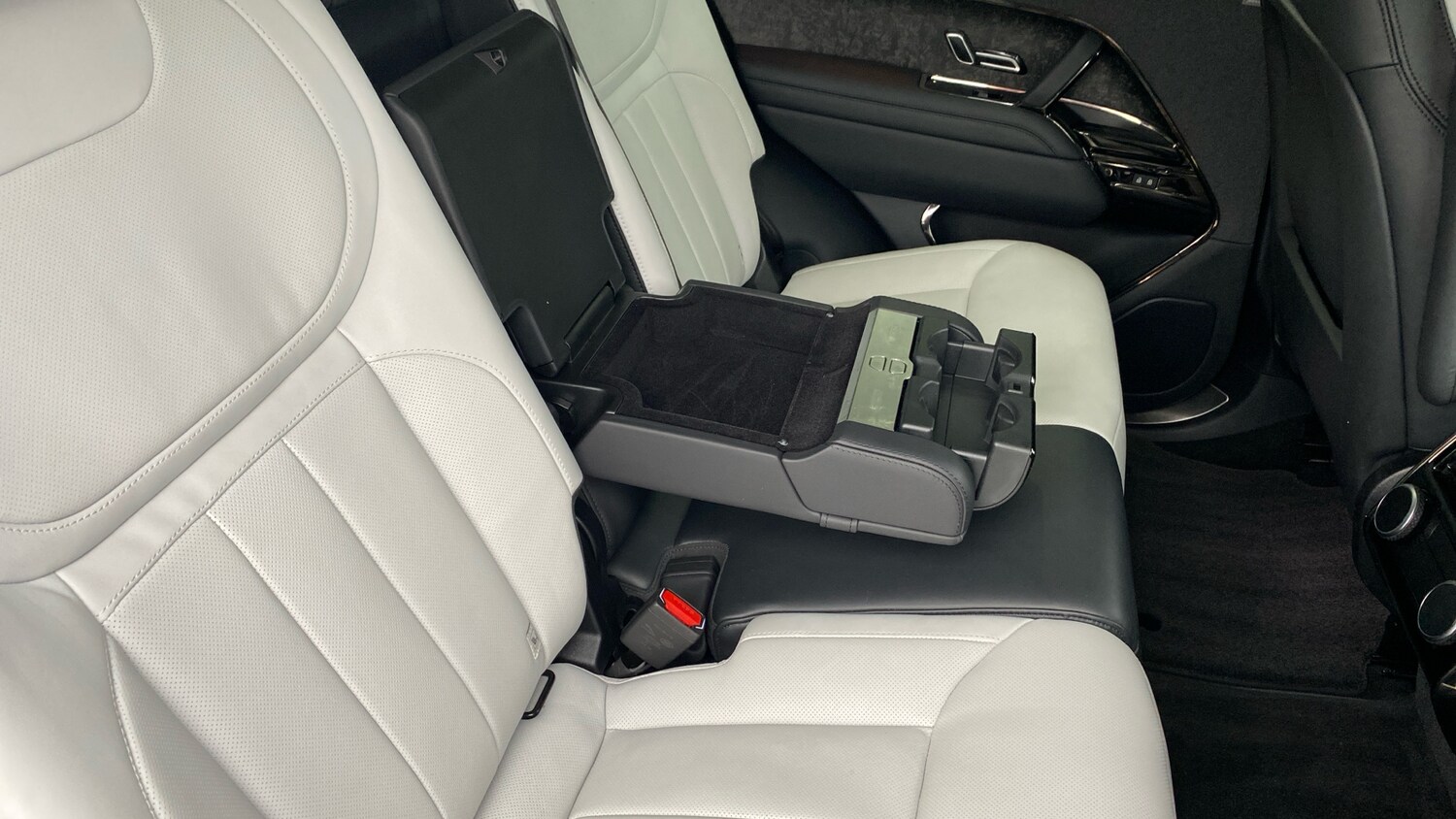 Used Land Rover Range Rover Sport 2023 for sale - 76332730: Photo 46