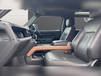Used Land Rover Defender 2021 for sale - 78755639: Photo
