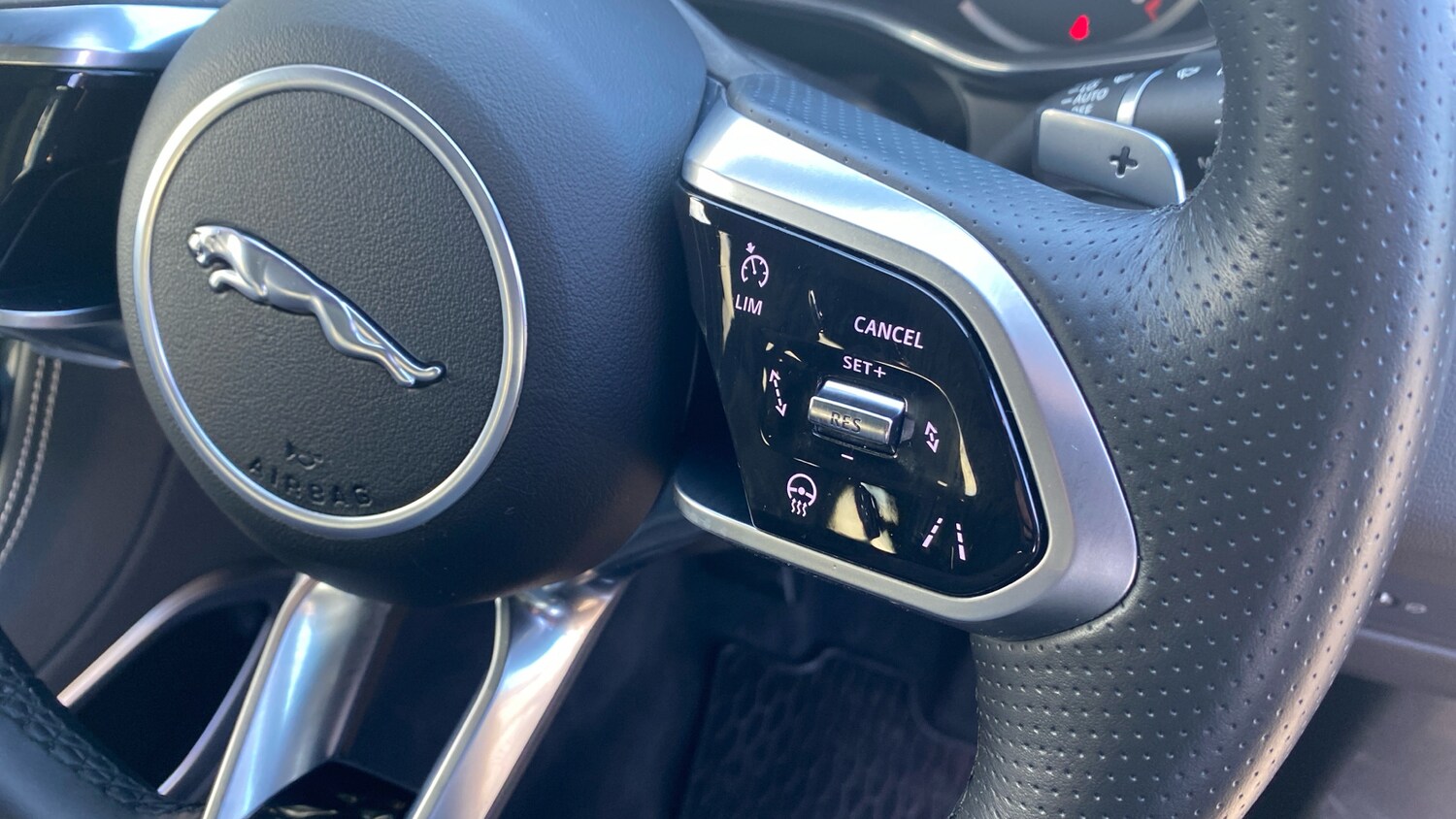 Used Jaguar F-Pace 2022 for sale - 77502547: Photo 52