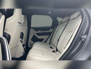 Used Jaguar F-Pace 2024 for sale - 75425272: Photo