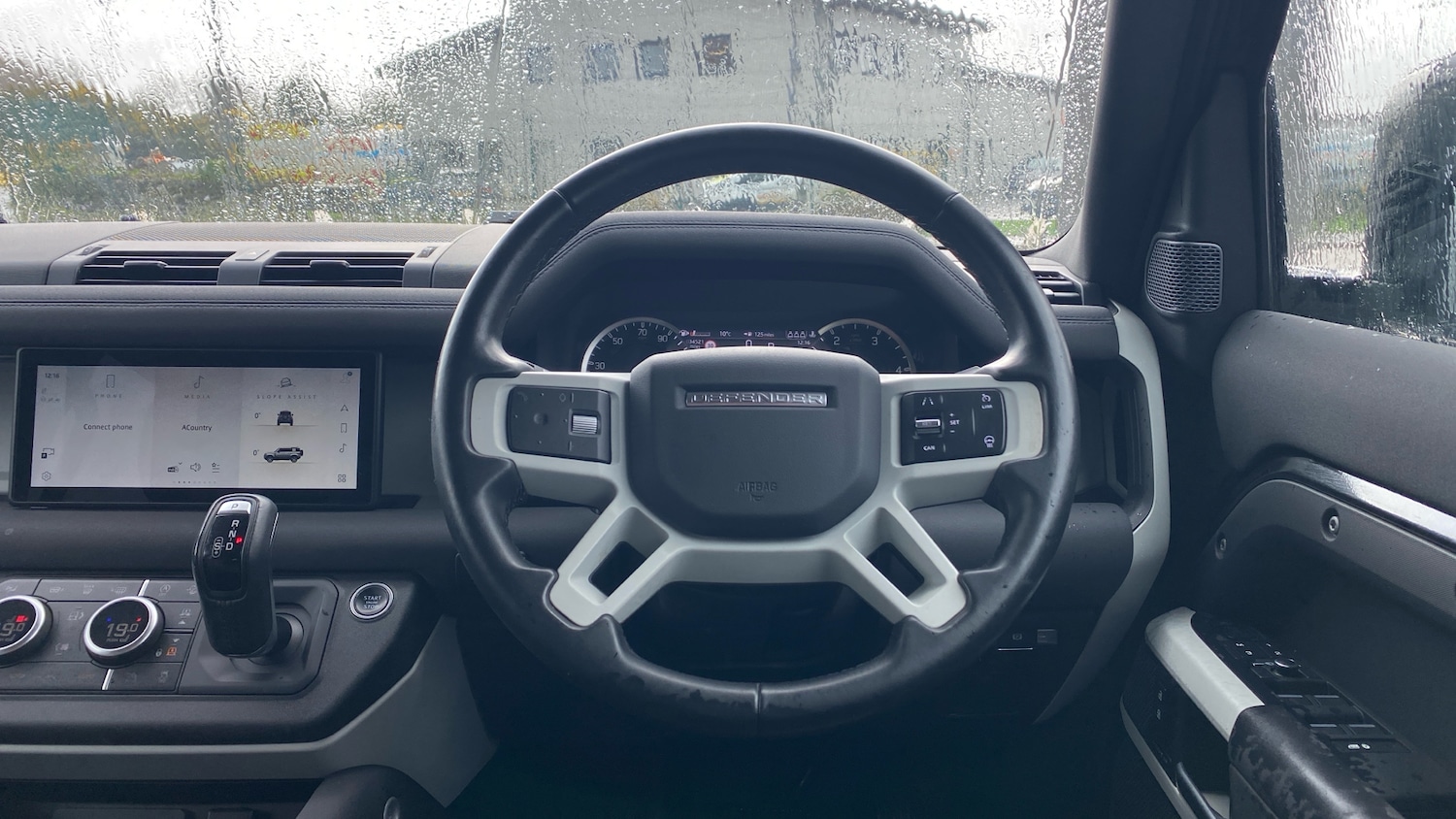 Used Land Rover Defender 2022 for sale - 77935158: Photo 15