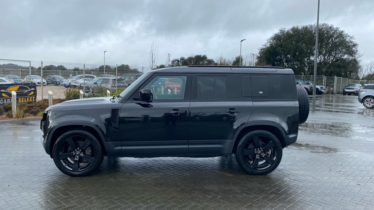 Used Land Rover Defender 2022 for sale - 77935158: Photo 21