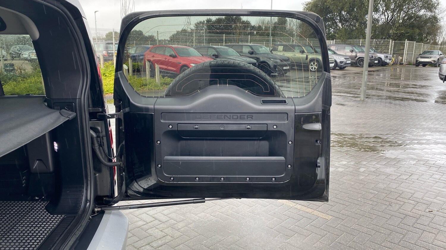 Used Land Rover Defender 2022 for sale - 77935158: Photo 39