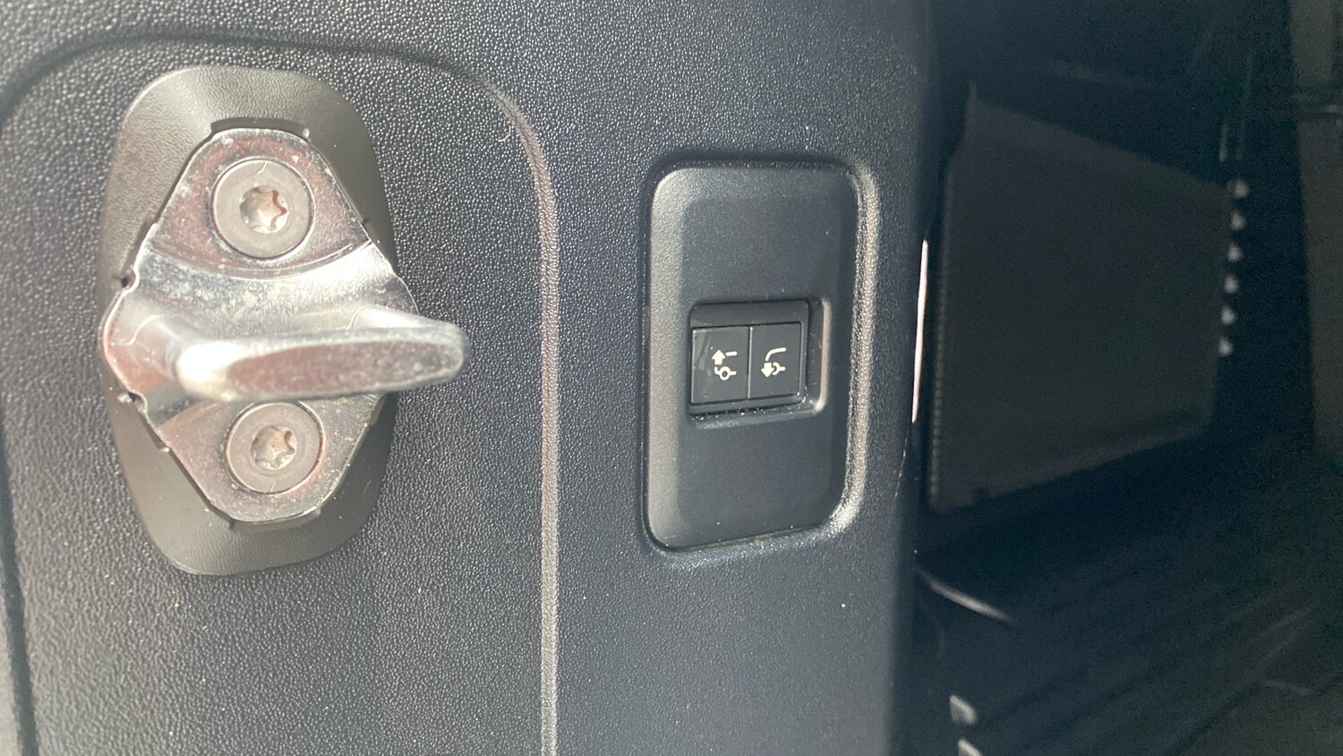 Used Land Rover Defender 2022 for sale - 77935158: Photo 40