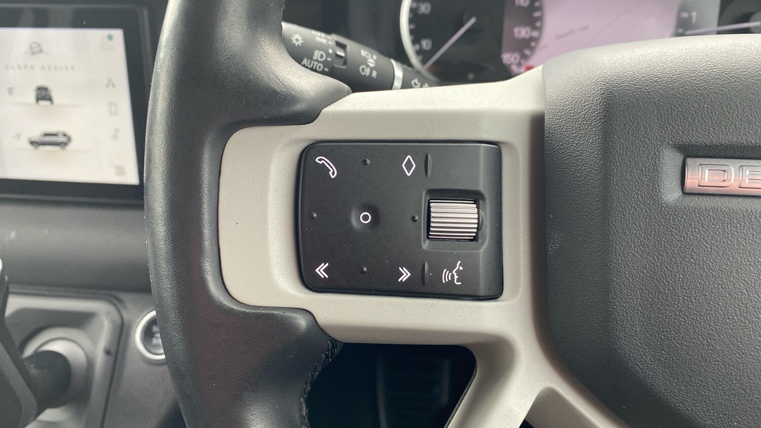 Used Land Rover Defender 2022 for sale - 77935158: Photo 56