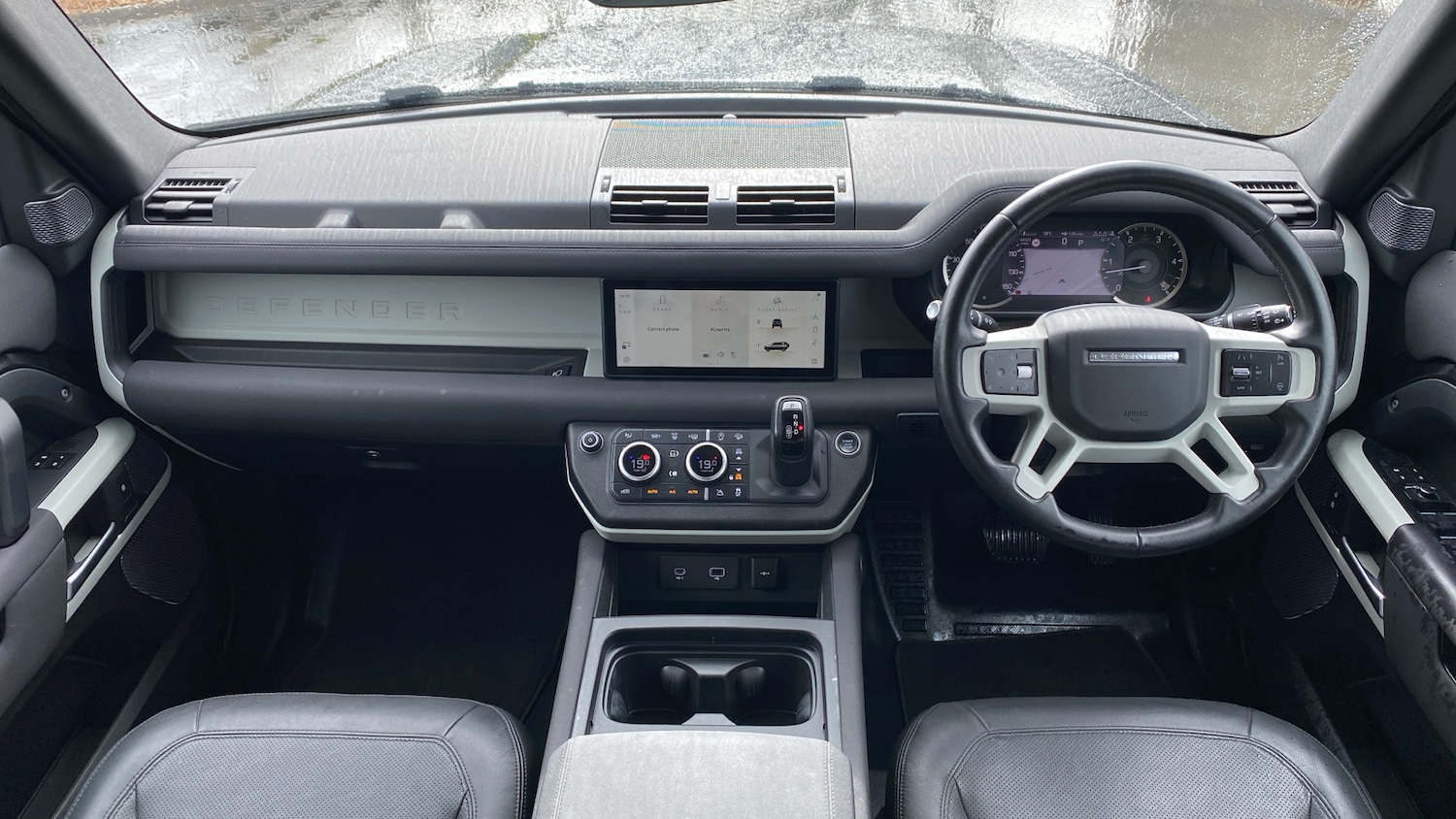 Used Land Rover Defender 2022 for sale - 77935158: Photo 9