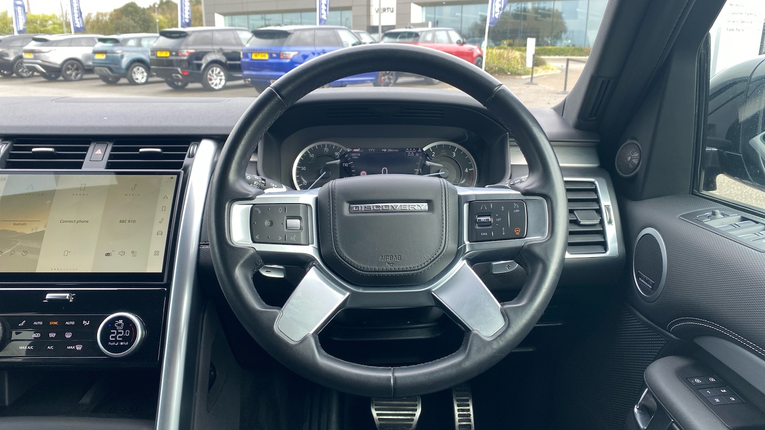 Used Land Rover Discovery 2023 for sale - 78092529: Photo 15