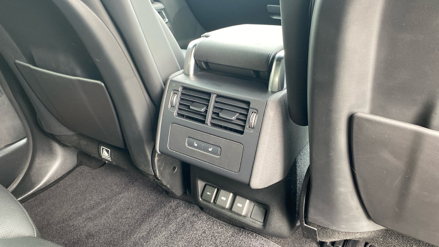 Used Land Rover Discovery 2023 for sale - 78092529: Photo 18