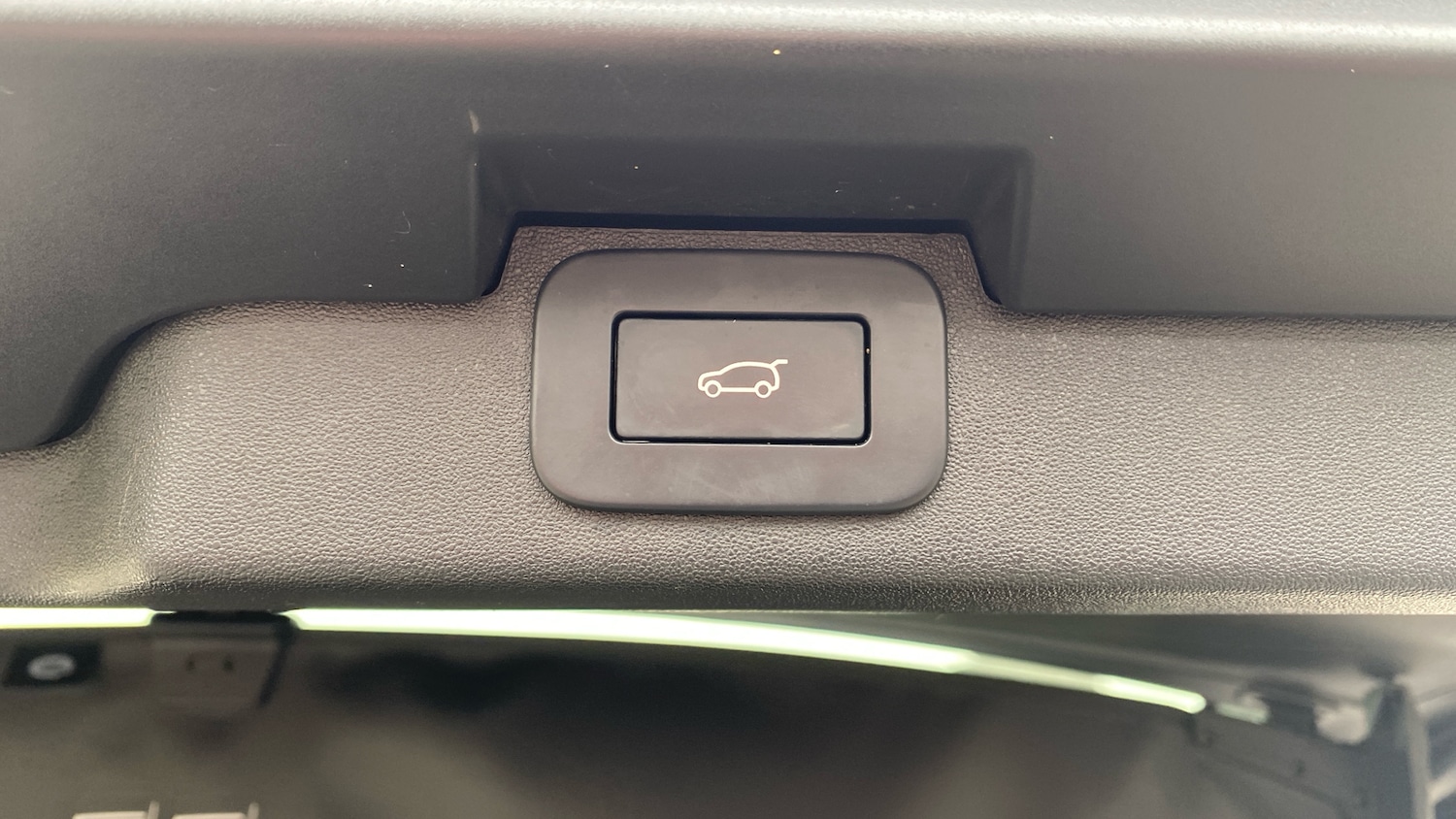 Used Land Rover Discovery 2023 for sale - 78092529: Photo 38