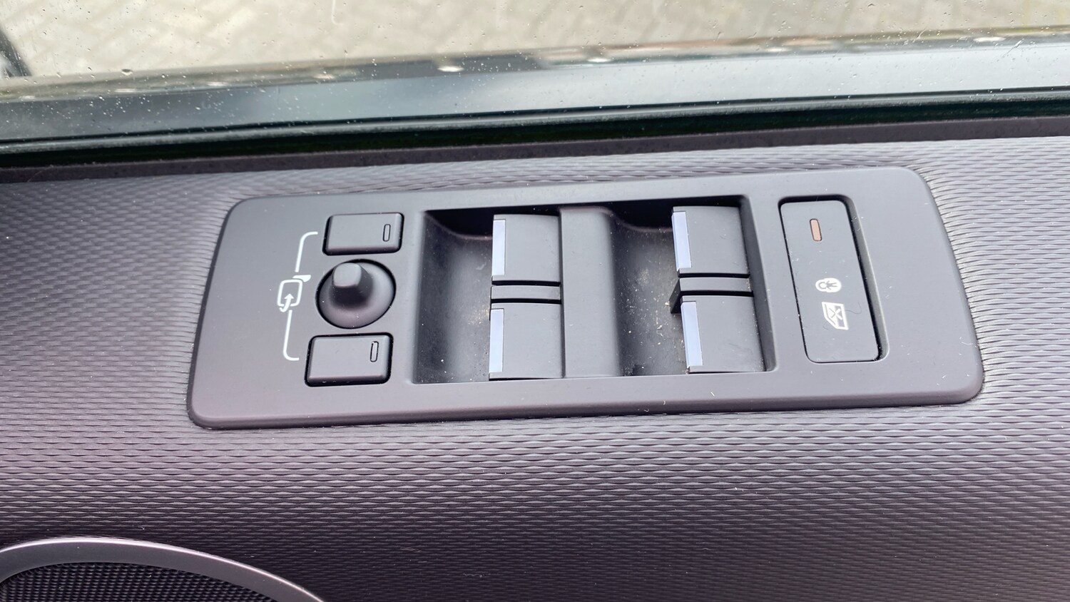 Used Land Rover Discovery 2023 for sale - 78092529: Photo 48