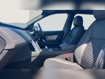Used Land Rover Discovery Sport 2024 for sale - 79559588: Photo