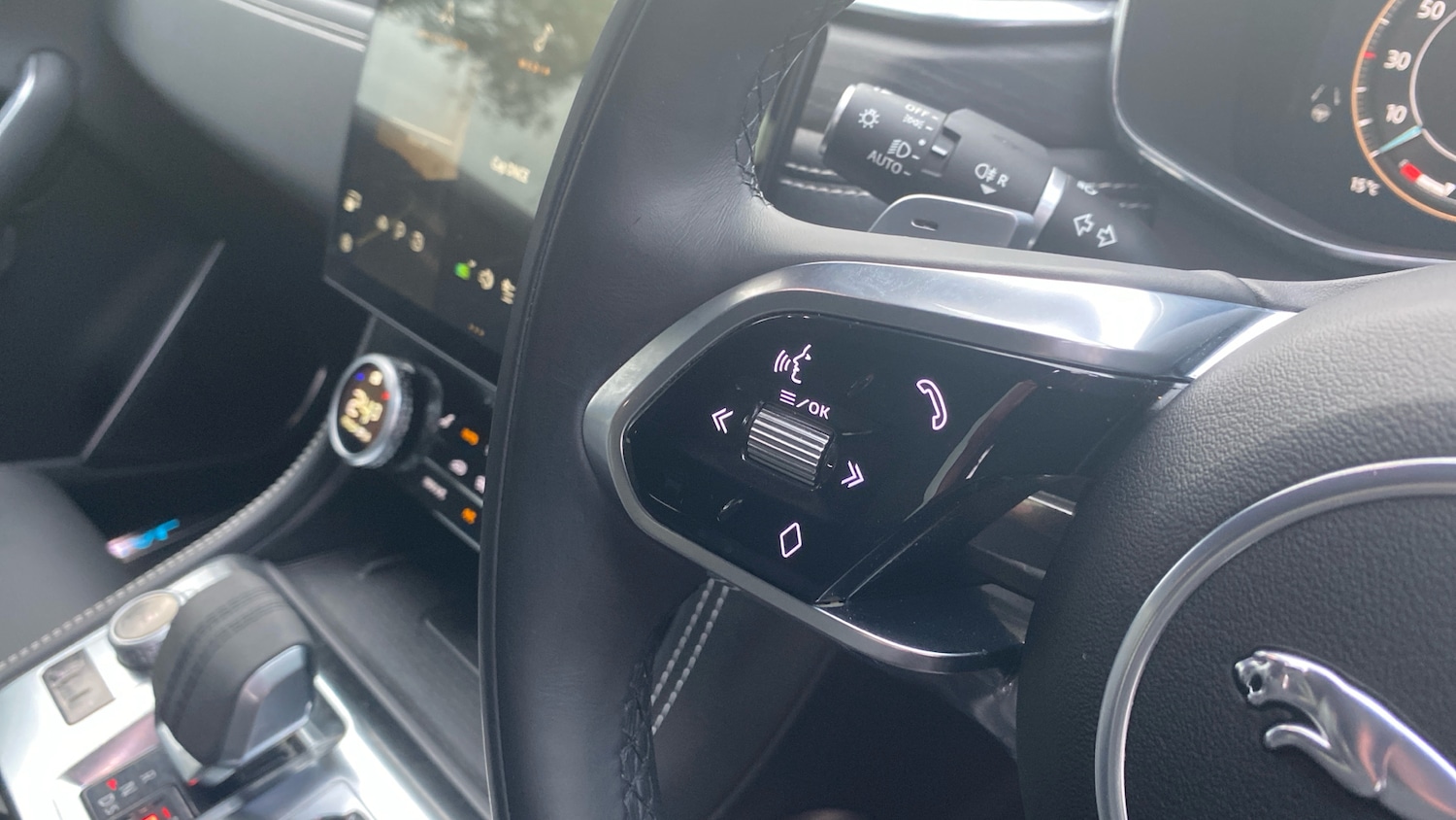 Used Jaguar F-Pace 2023 for sale - 76534292: Photo 47