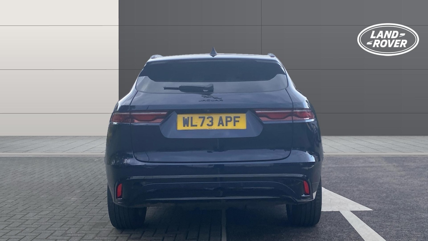 Used Jaguar F-Pace 2023 for sale - 76534292: Photo 6