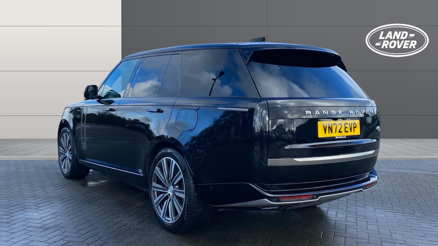 Used Land Rover Range Rover 2023 for sale - 77700882: Photo 2