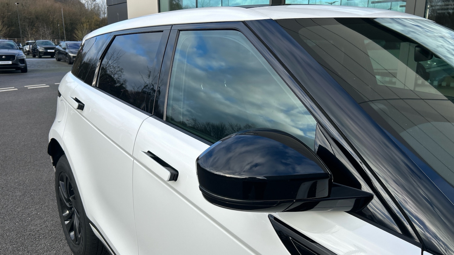 Used Land Rover Range Rover Evoque 2025 for sale - 77807000: Photo 24