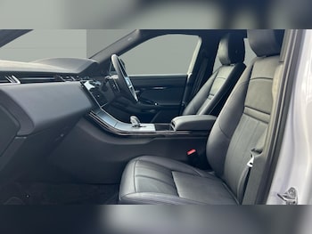 Used Land Rover Range Rover Evoque 2025 for sale - 77807000: Photo