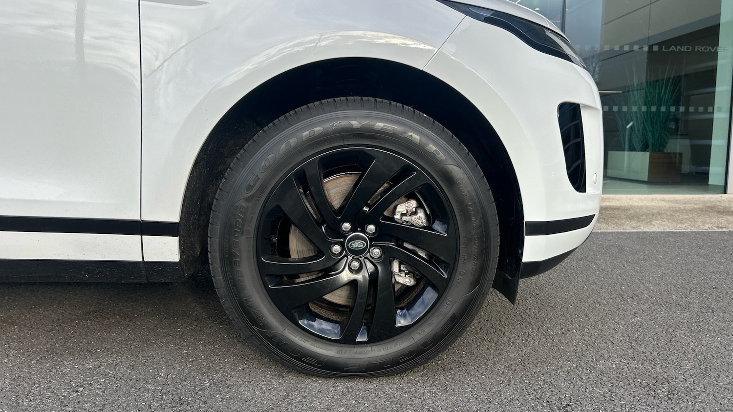 Used Land Rover Range Rover Evoque 2025 for sale - 77807000: Photo 8