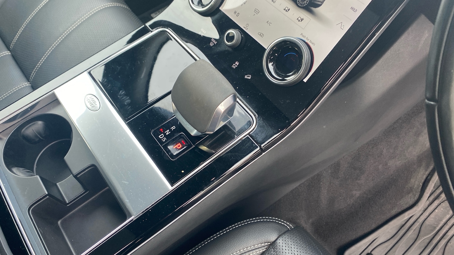 Used Land Rover Range Rover Velar 2022 for sale - 77492448: Photo 13