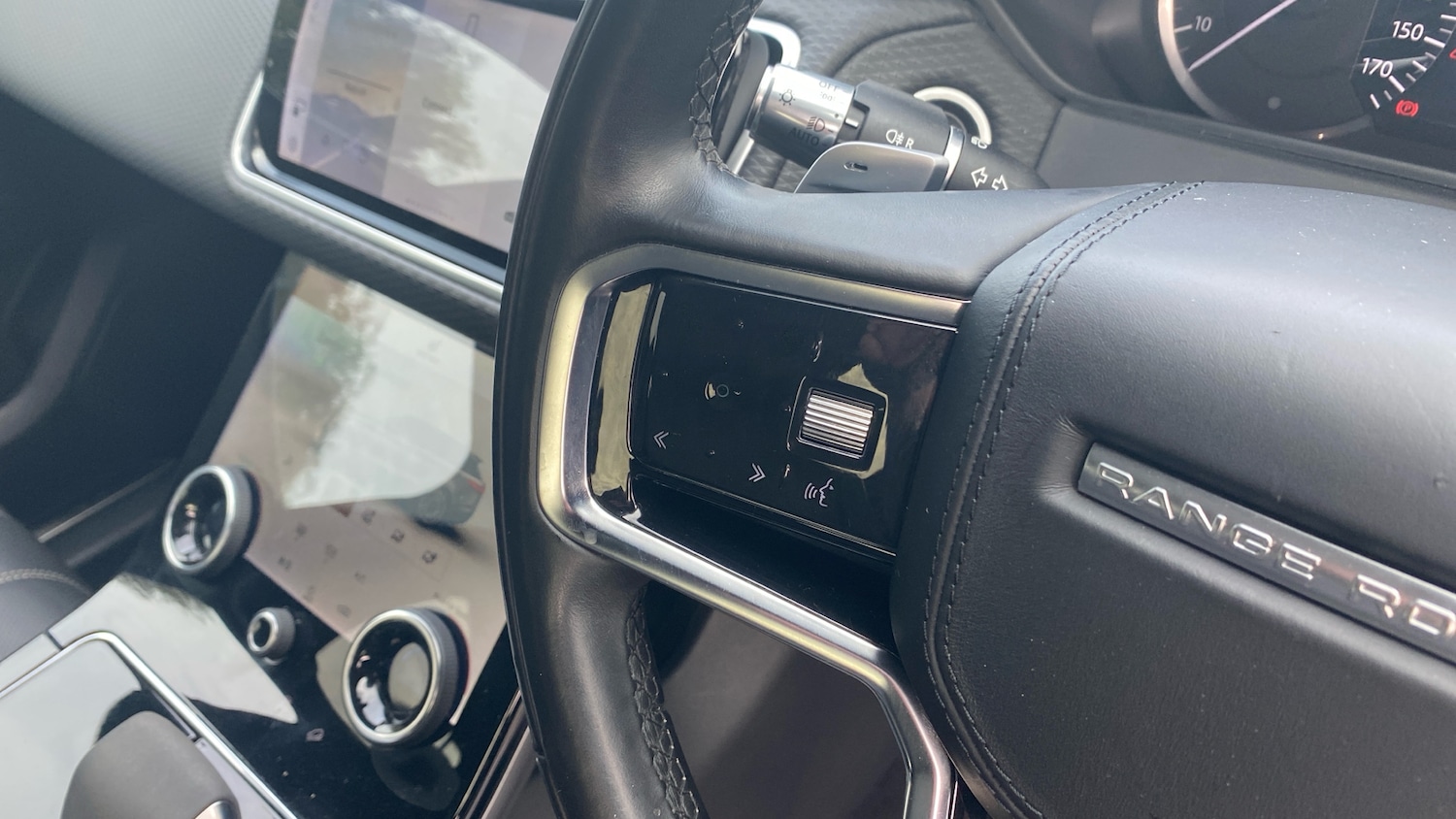 Used Land Rover Range Rover Velar 2022 for sale - 77492448: Photo 53