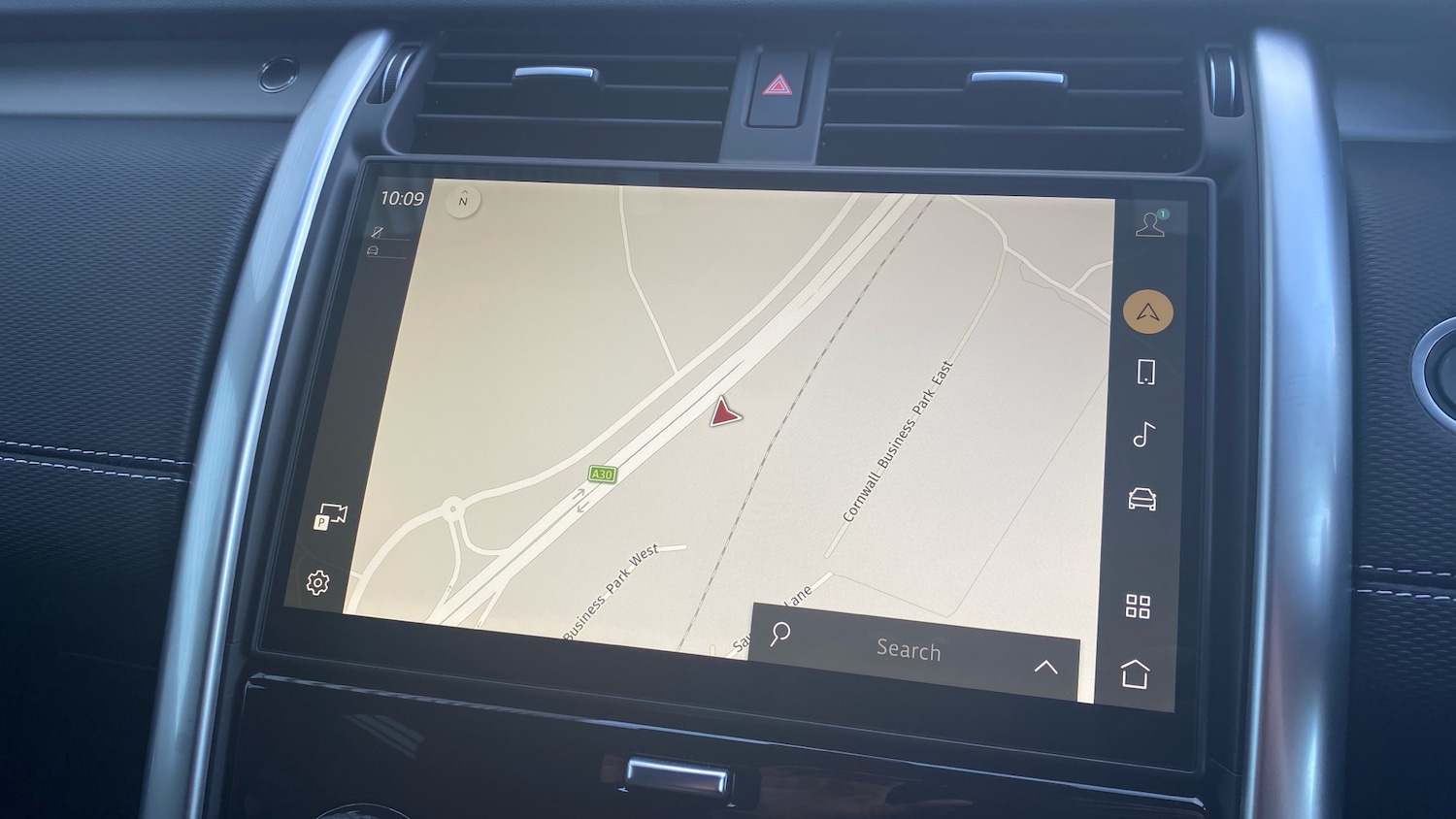 Used Land Rover Discovery 2025 for sale - 76766864: Photo 11