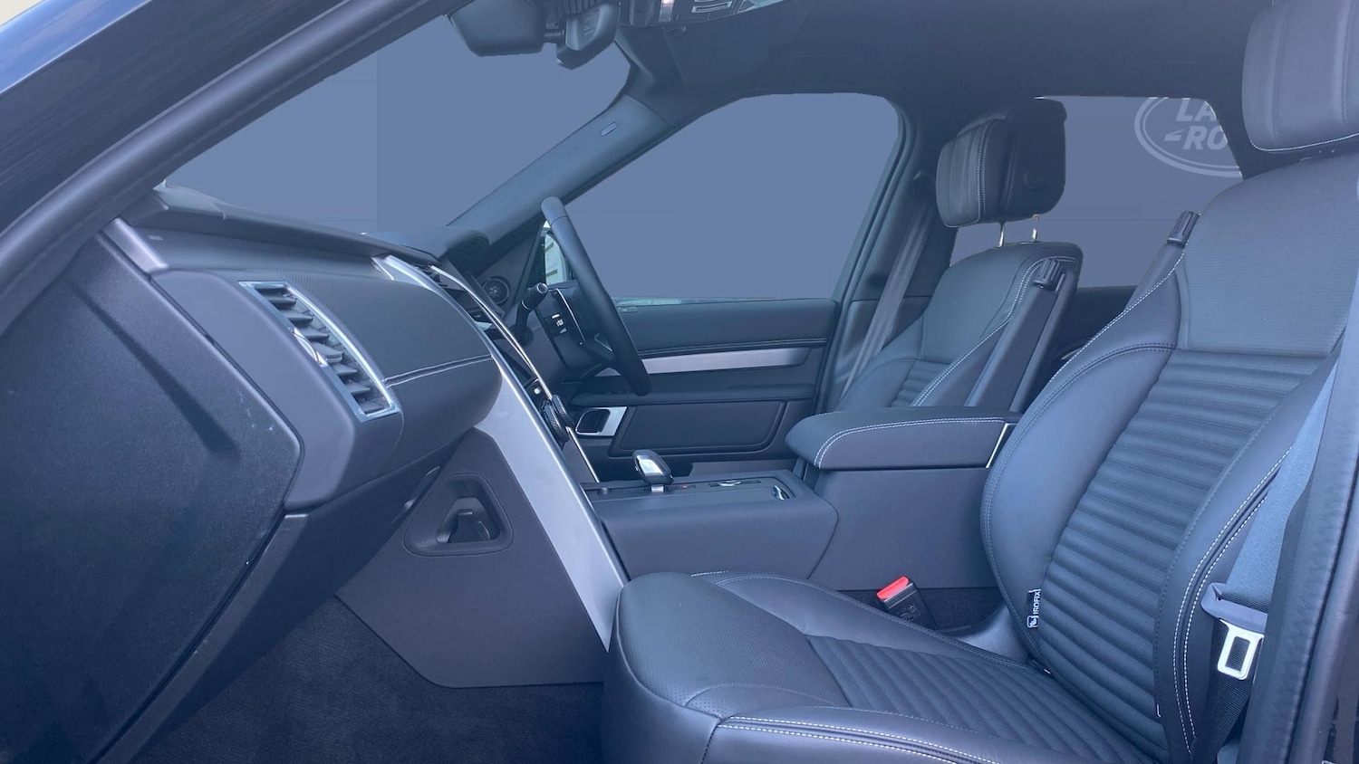 Used Land Rover Discovery 2025 for sale - 76766864: Photo 3