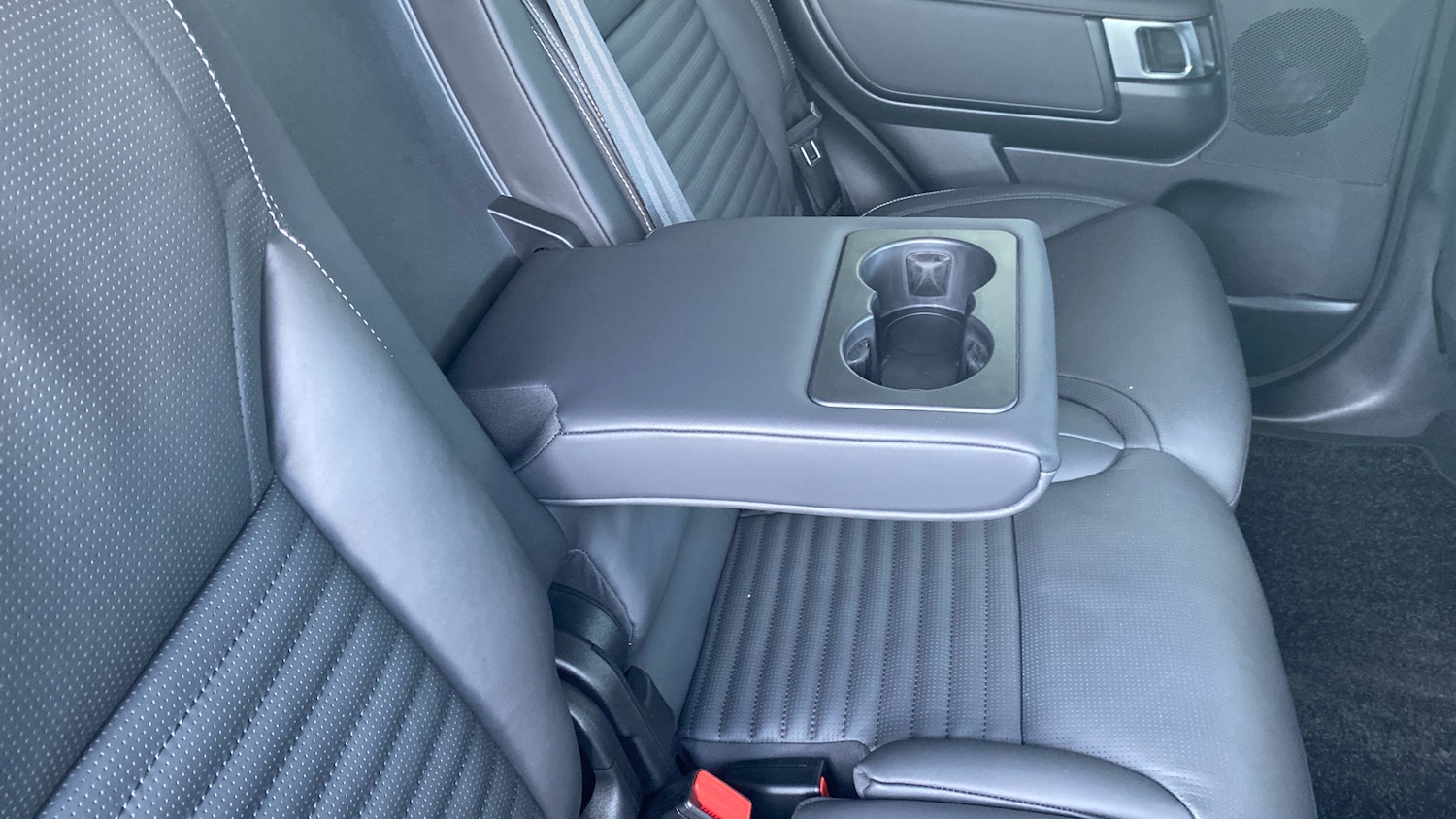 Used Land Rover Discovery 2025 for sale - 76766864: Photo 36