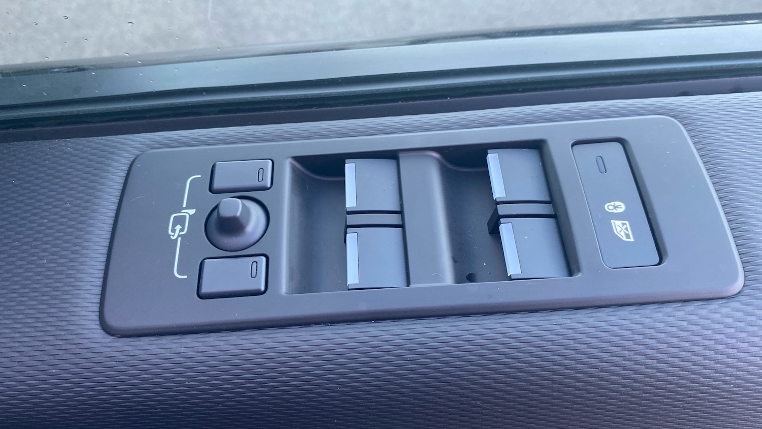 Used Land Rover Discovery 2025 for sale - 76766864: Photo 38