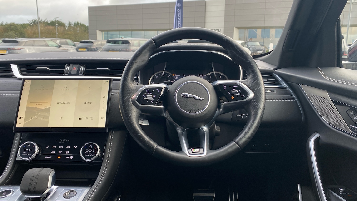 Used Jaguar F-Pace 2023 for sale - 77803563: Photo 15