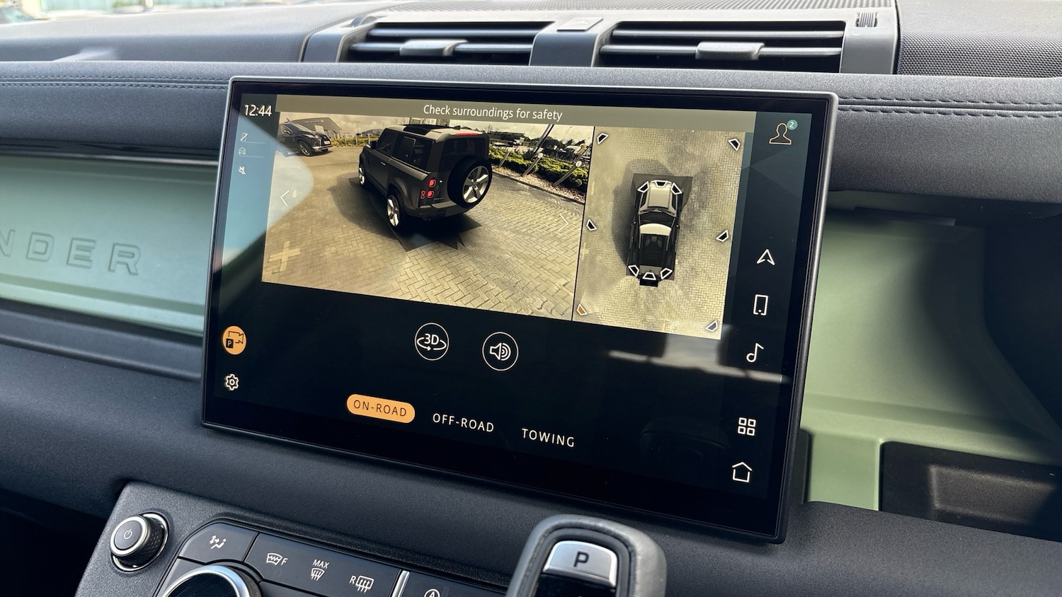 Used Land Rover Defender 2023 for sale - 77915833: Photo 12