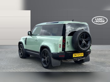 Used Land Rover Defender 2023 for sale - 77915833: Photo
