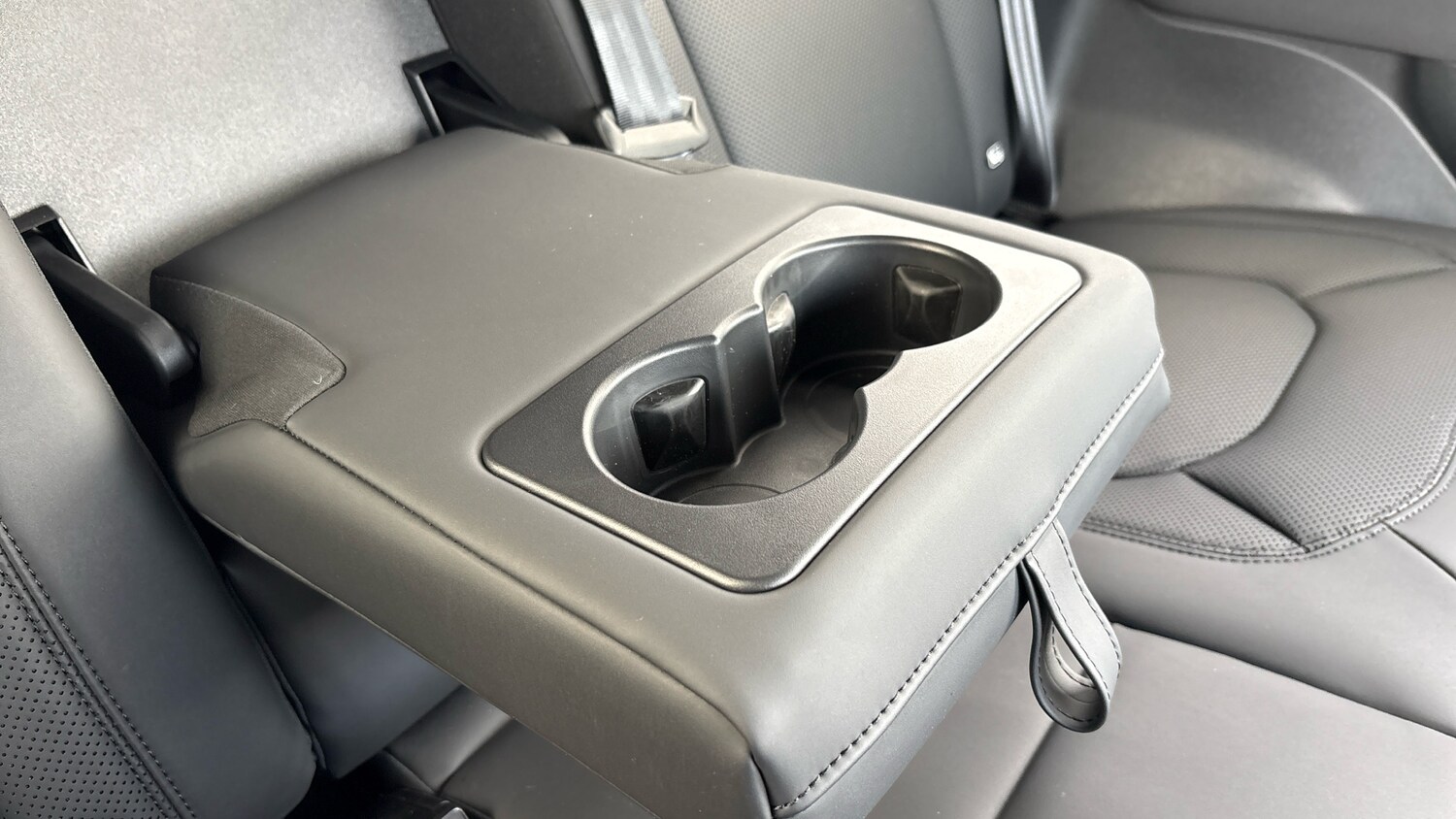 Used Land Rover Defender 2023 for sale - 77915833: Photo 33