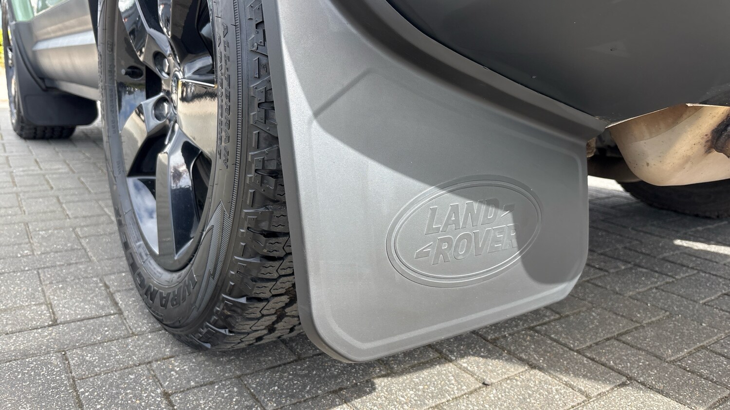 Used Land Rover Defender 2023 for sale - 77915833: Photo 44