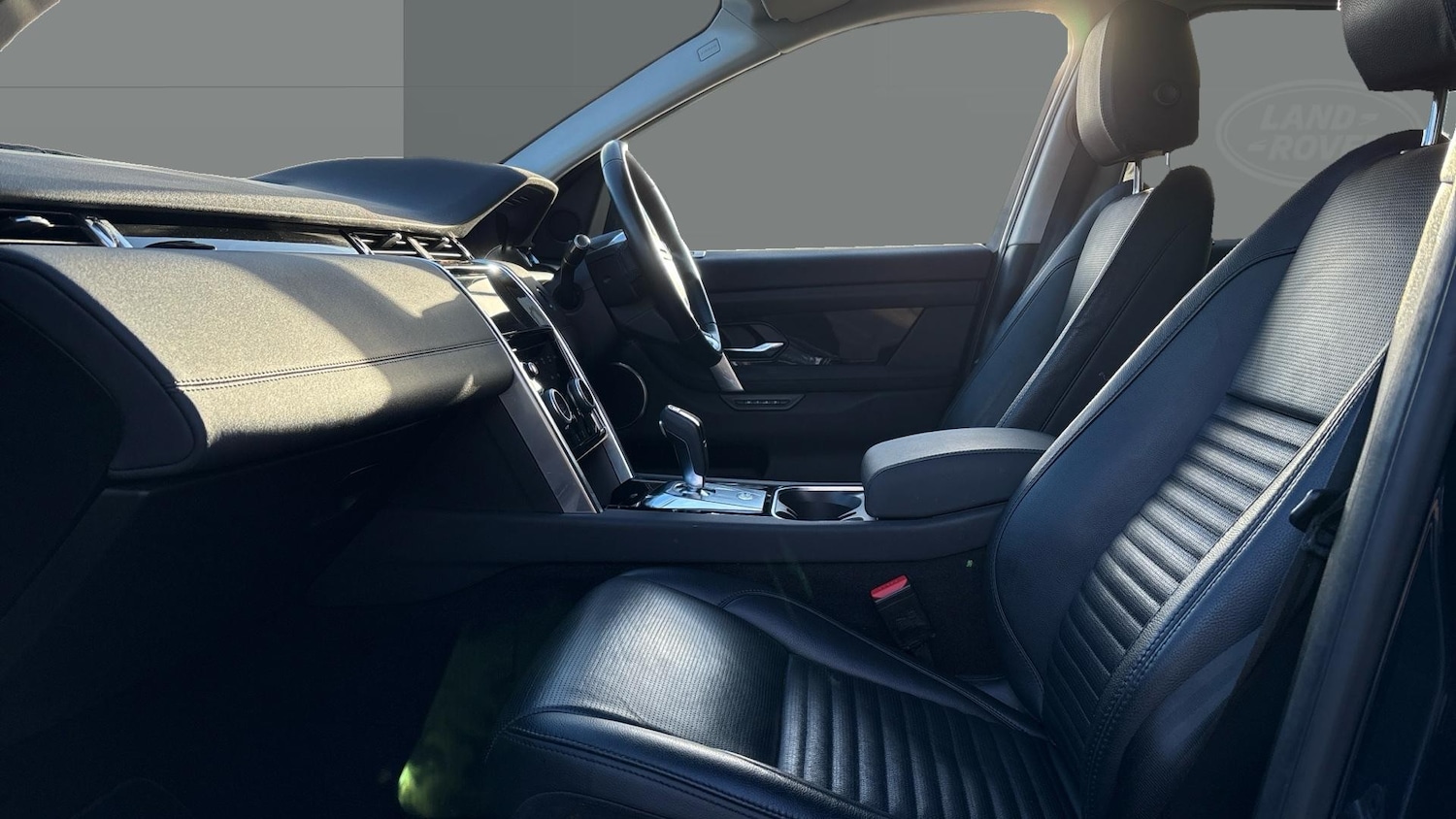 Used Land Rover Discovery Sport 2020 for sale - 76807395: Photo 3