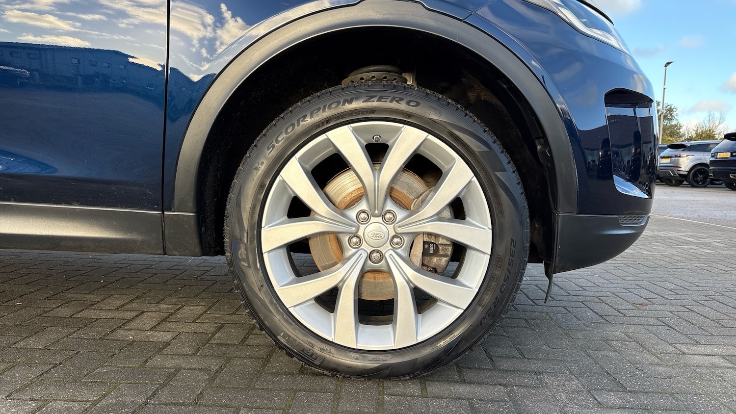 Used Land Rover Discovery Sport 2020 for sale - 76807395: Photo 8