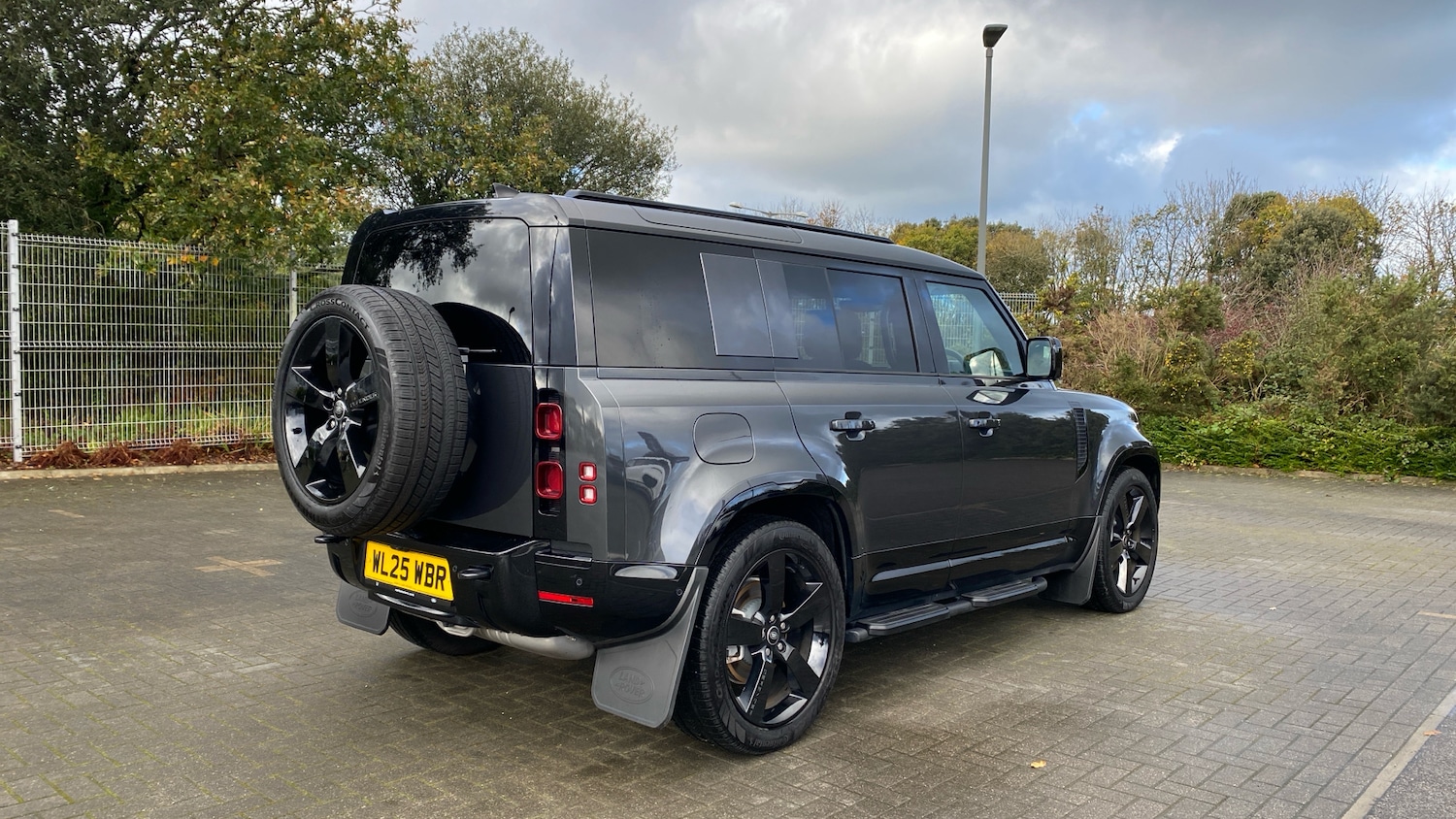 Used Land Rover Defender 2025 for sale - 76382569: Photo 22