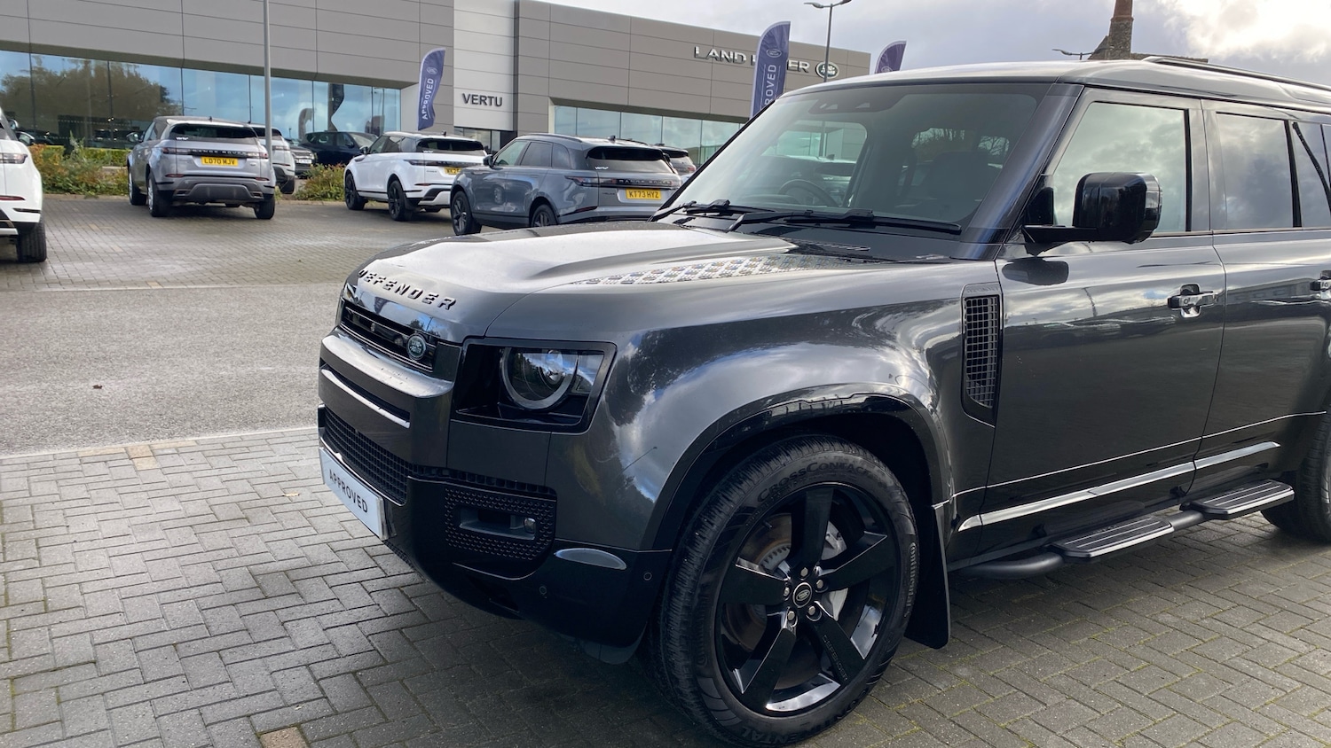 Used Land Rover Defender 2025 for sale - 76382569: Photo 33