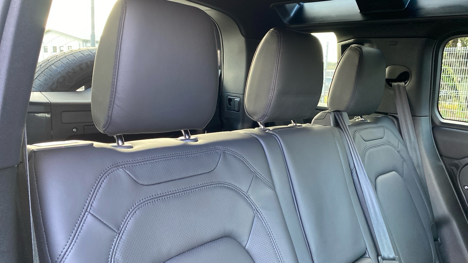 Used Land Rover Defender 2025 for sale - 76382569: Photo 45