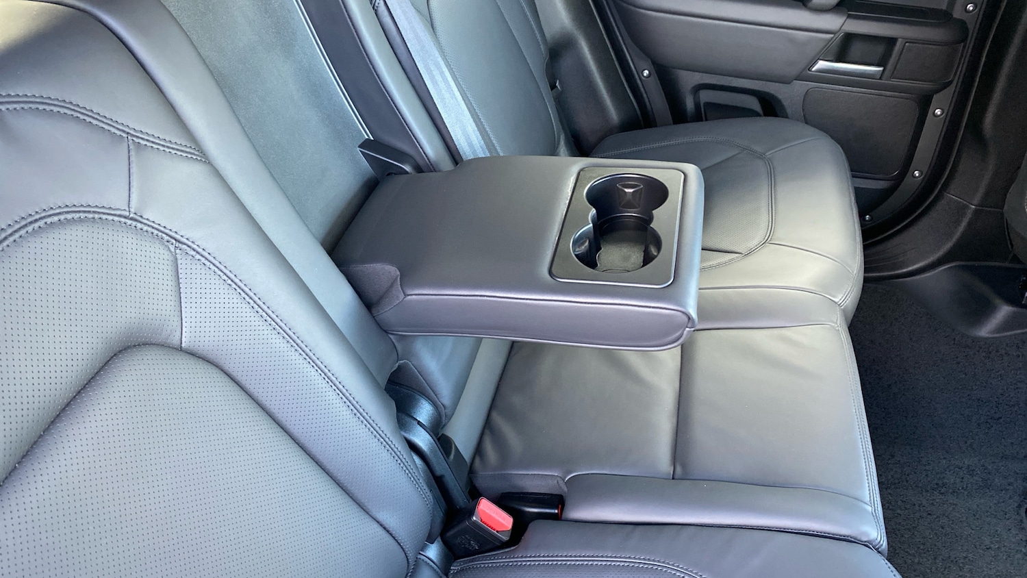 Used Land Rover Defender 2025 for sale - 76382569: Photo 47