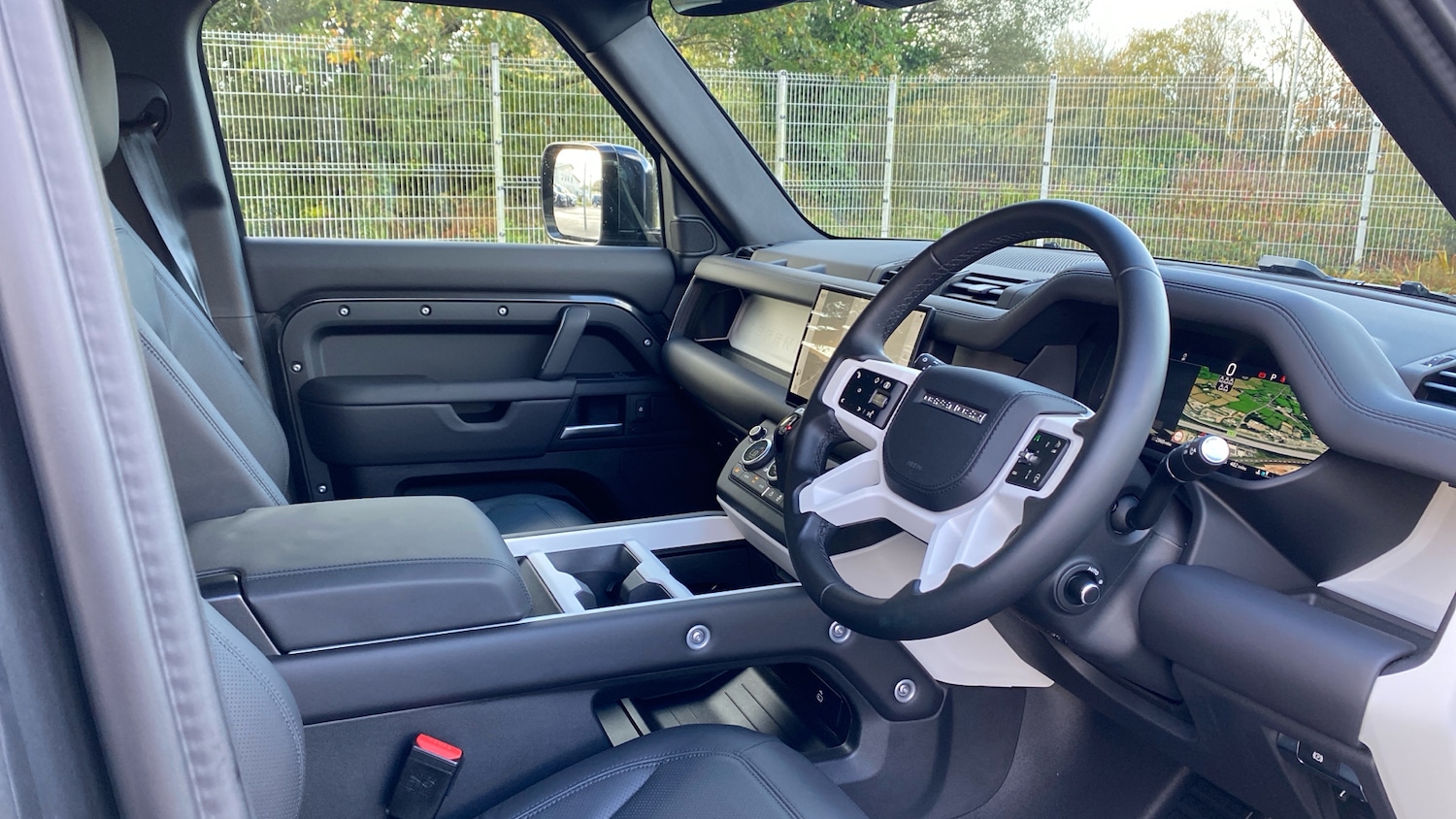 Used Land Rover Defender 2025 for sale - 76382569: Photo 53