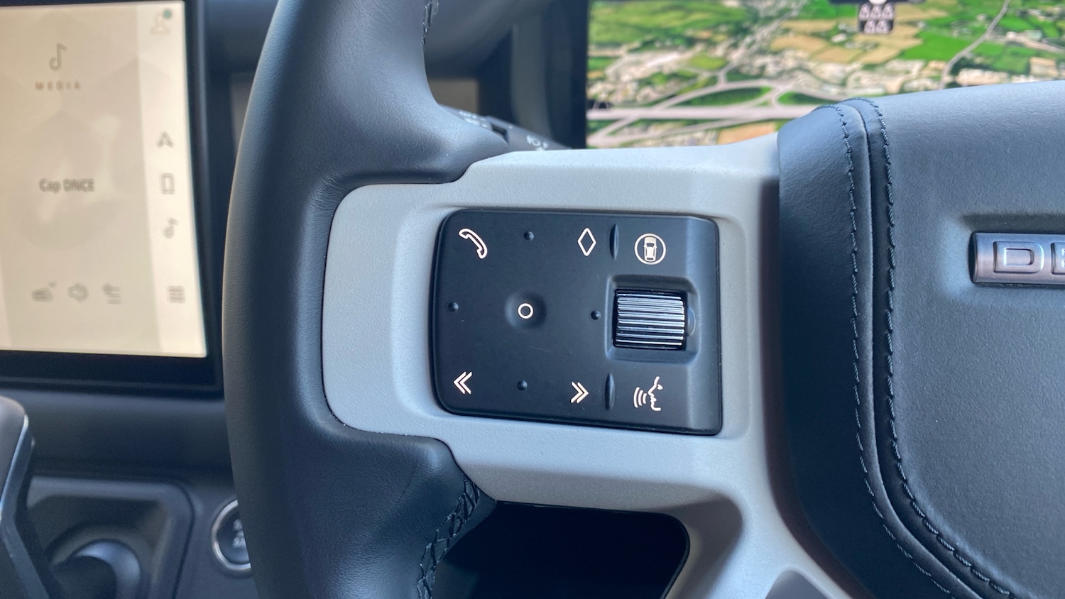 Used Land Rover Defender 2025 for sale - 76382569: Photo 56