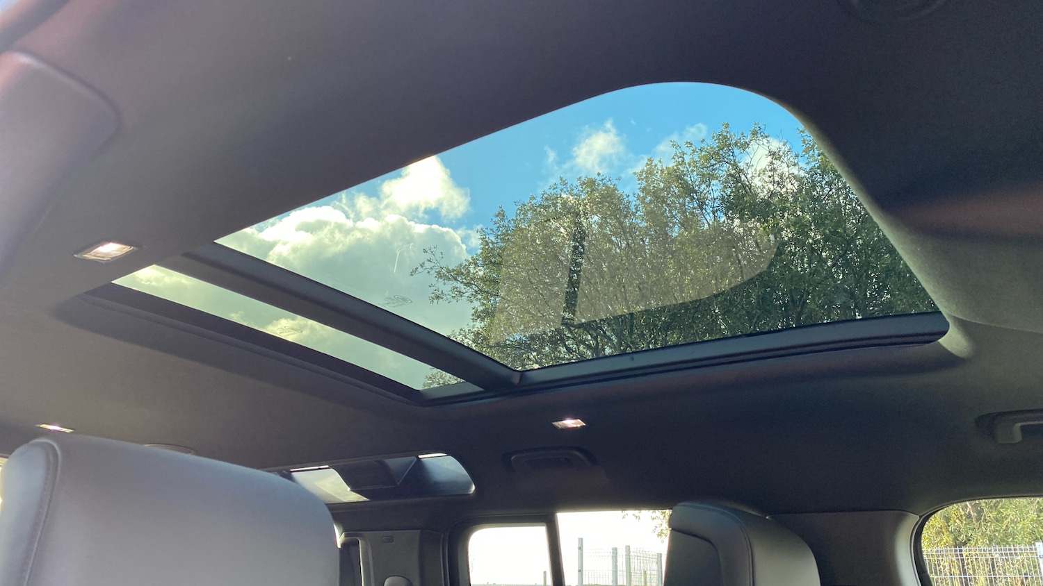 Used Land Rover Defender 2025 for sale - 76382569: Photo 72