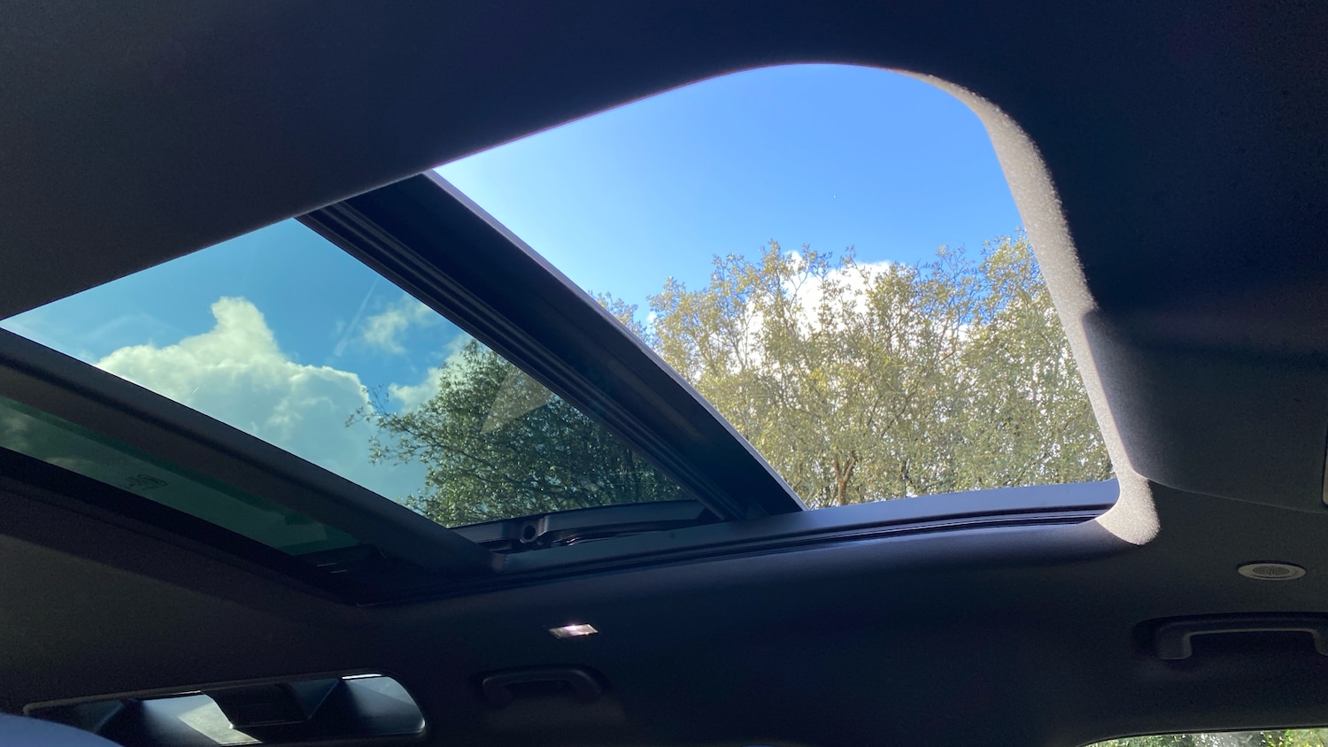 Used Land Rover Defender 2025 for sale - 76382569: Photo 73