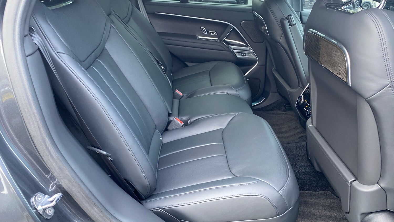 Used Land Rover Range Rover 2025 for sale - 76877751: Photo 43