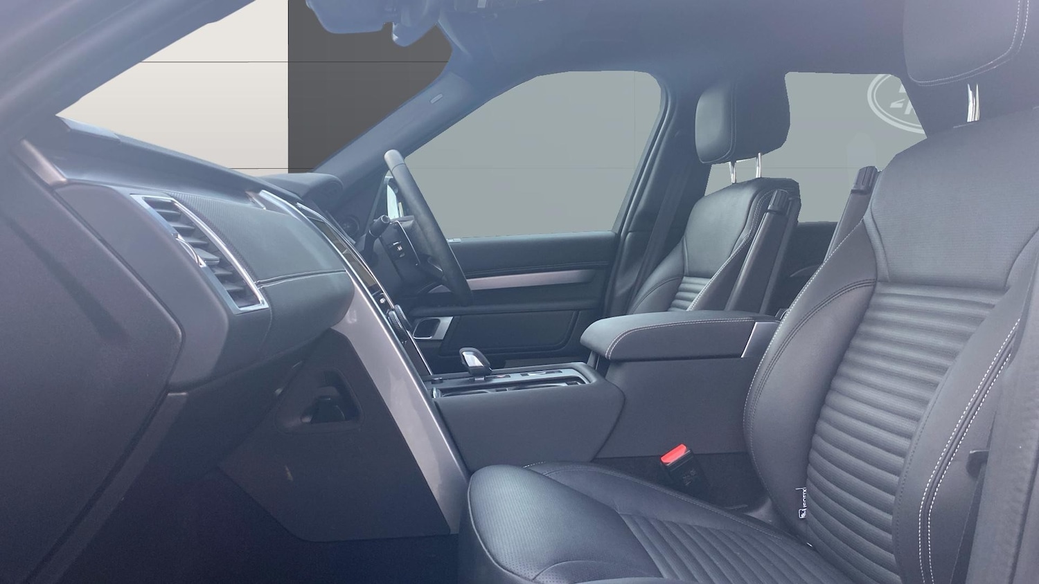 Used Land Rover Discovery 2024 for sale - 77365121: Photo 3