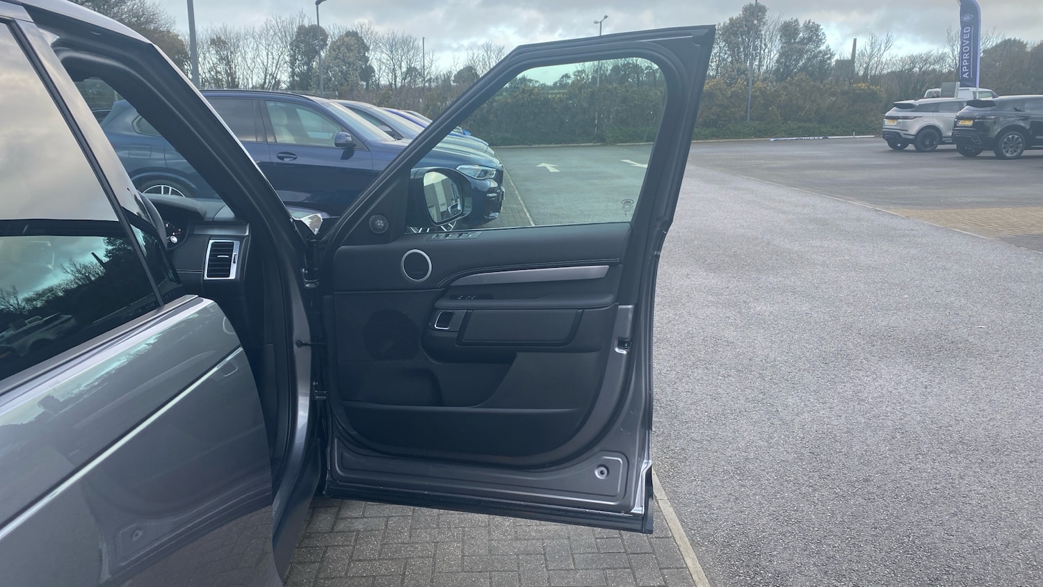 Used Land Rover Discovery 2024 for sale - 77365121: Photo 44