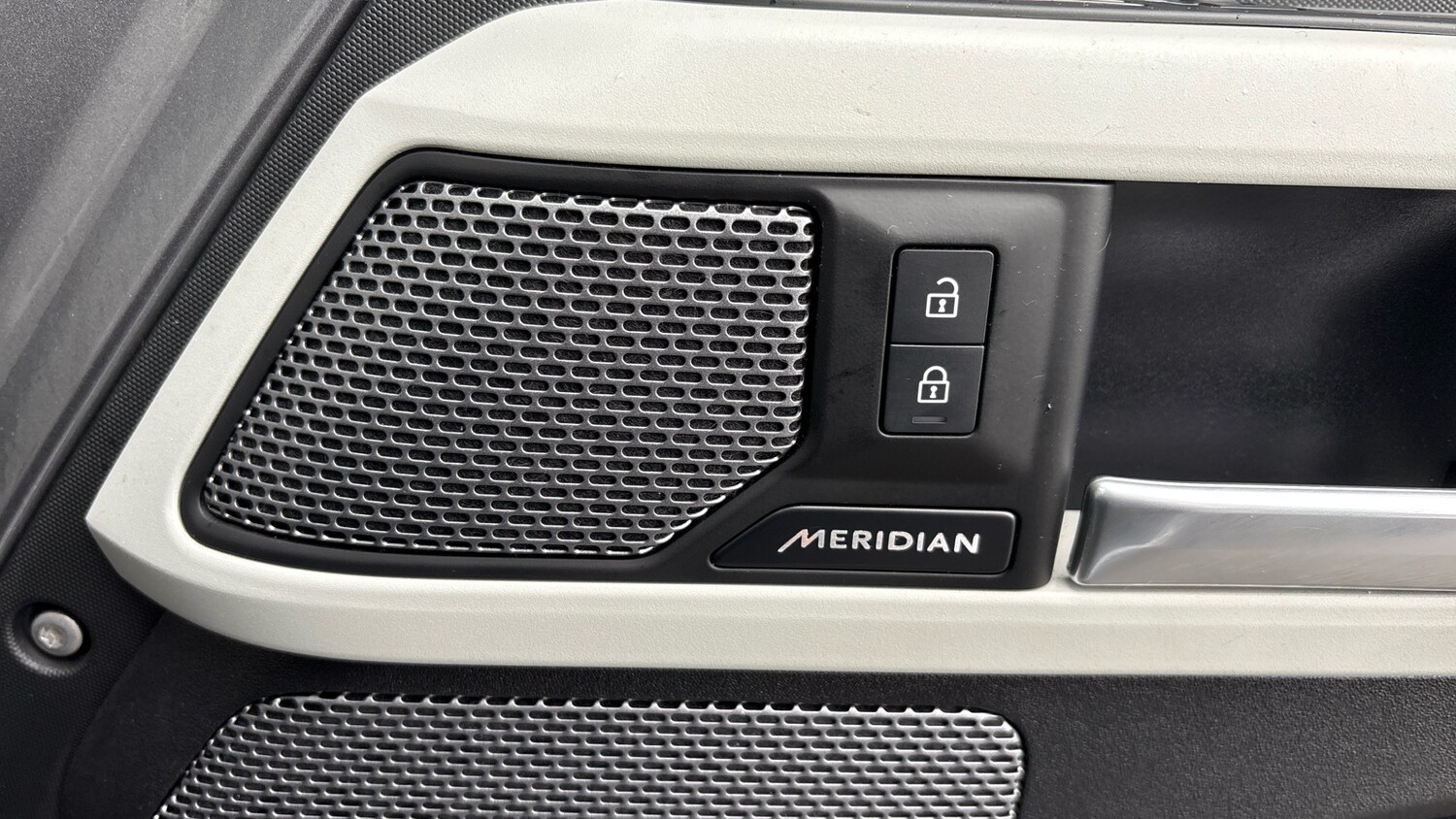 Used Land Rover Defender 2024 for sale - 77336442: Photo 65