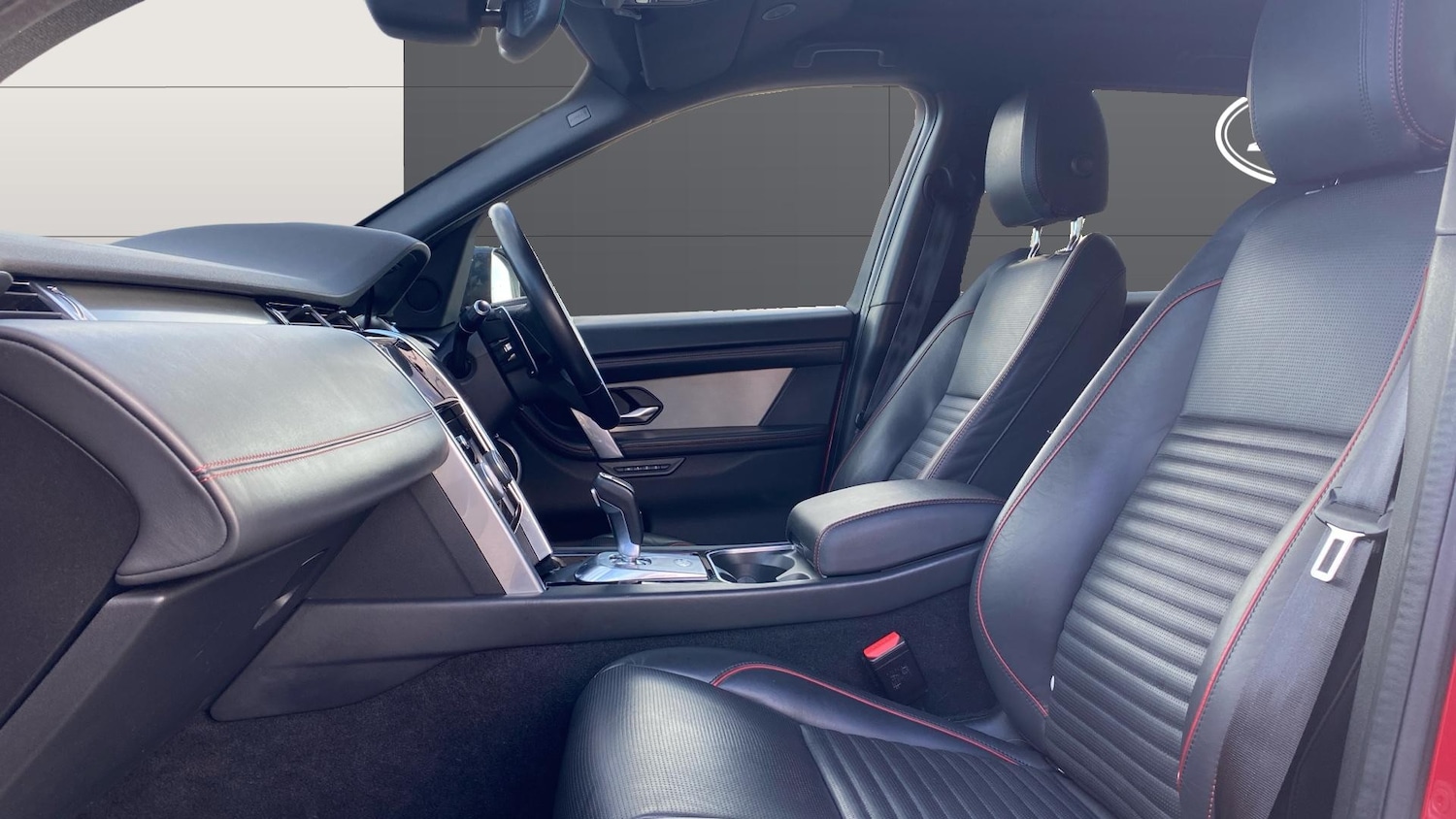 Used Land Rover Discovery Sport 2022 for sale - 77431607: Photo 3